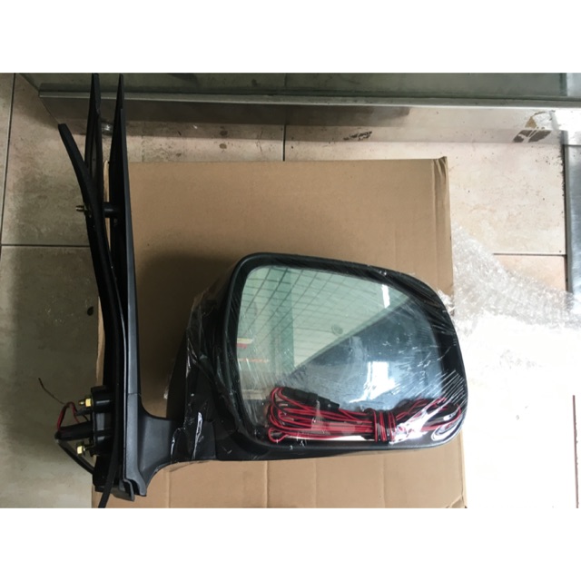 Spion innova luxury 2010 pake lampu