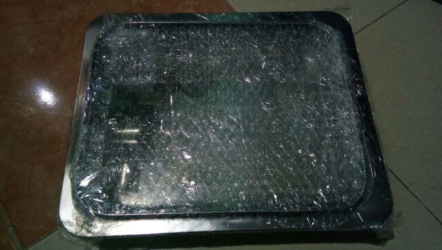 Tempat Makan Prasmanan Tutup Kaca Paket 2 Set- Silver