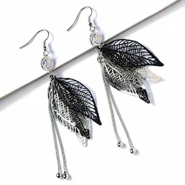 

Multi leaf earing