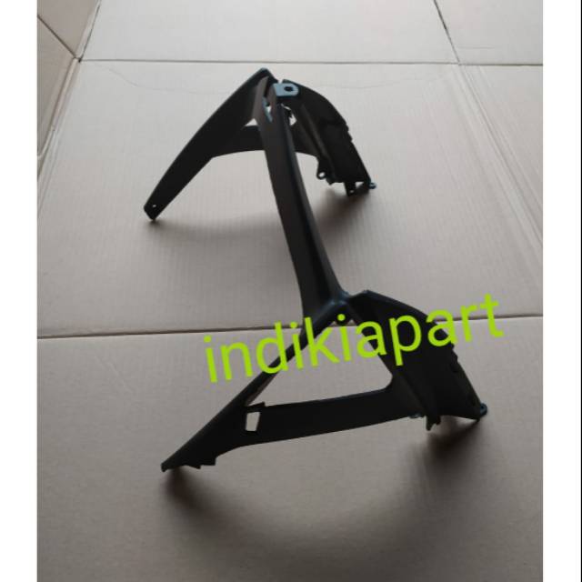 Cover dudukan lampu depan jenggot vario 110 fi led 2014 2015 2016 2017