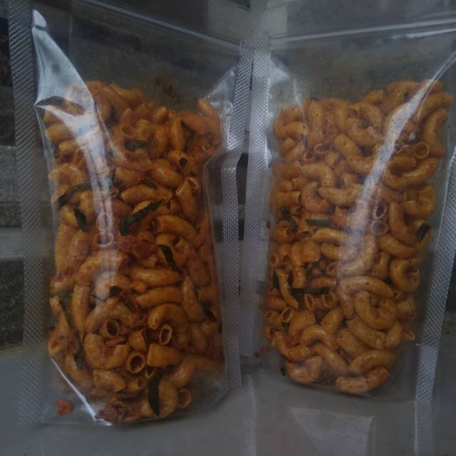 

Macaroon pedas daun jeruk, 100gr/pcs murmer