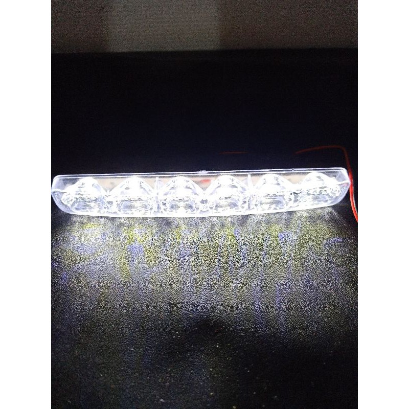 Lampu DRL LED 6led titik universal semua mobil putih 1set-2pcs