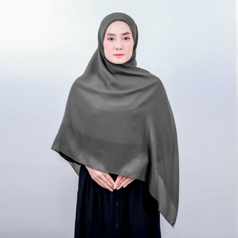 Jilbab Segi Empat Jumbo Bella Syari Square - Hijab Segiempat Jumbo Premium Polos 130x130 - Shararia 