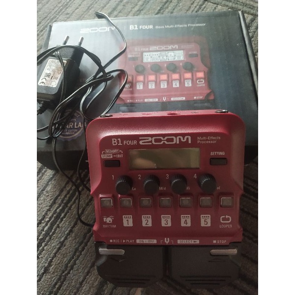 Efek Bass ZOOM B1 Four