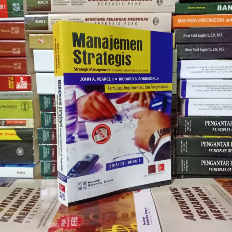 Jual Manajemen Strategis Formulasi Implementasi Dan Pengendalian Edisi Buku Oleh John A