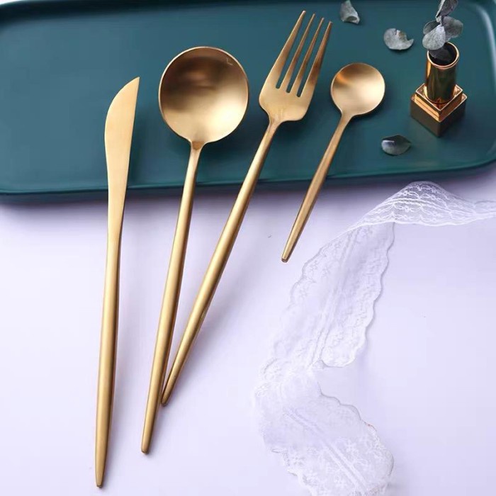 Cutlery Set - Sendok Makan Set/ Cutlery Set 4-In-1/ Gold Cutlery