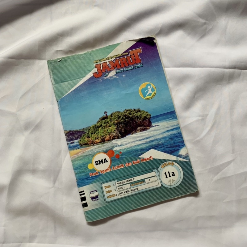 

LKS AGAMA KATOLIK 11A JAMRUT SMA/SMK KELAS XI • PENERBIT YWP