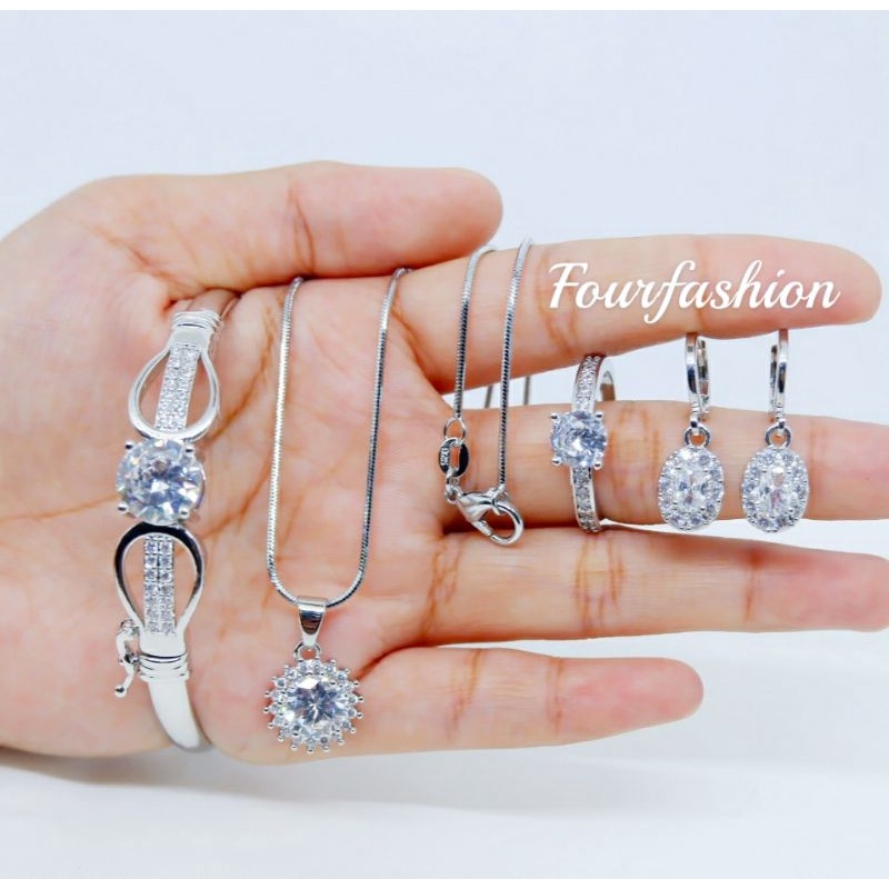 Fourfashion Set Perhiasan Dewasa Motif Permata Lapis Emas Putih Kekinian HH092