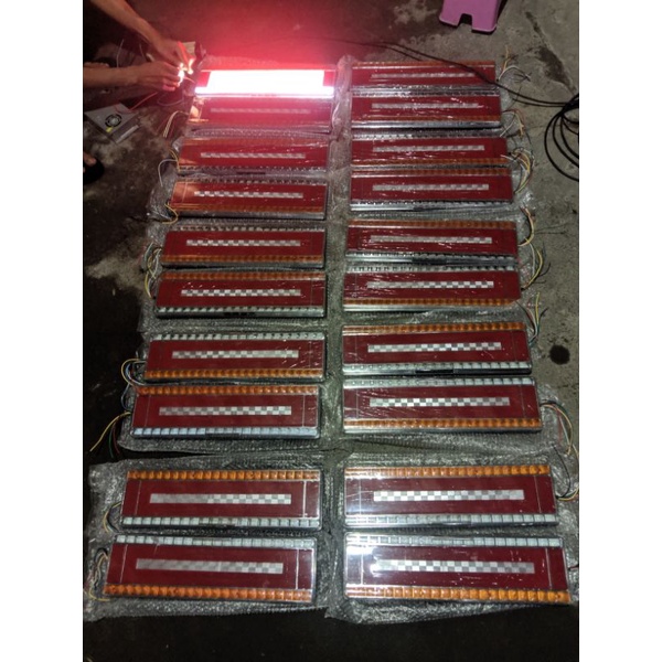 stop lamp truk 47cm lampu belakang truk LED canter 1biji kanan