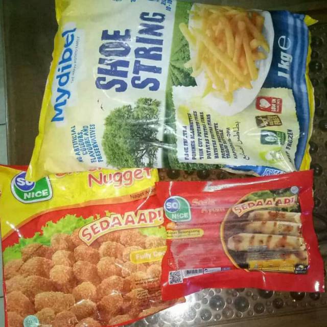 

Kentang Shoestring, Nugget, Sosis Ayam