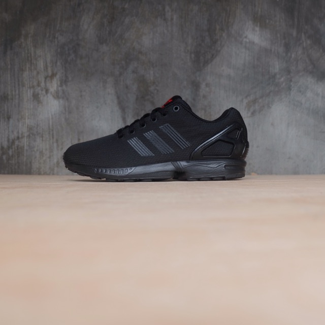 adidas zx flux triple black