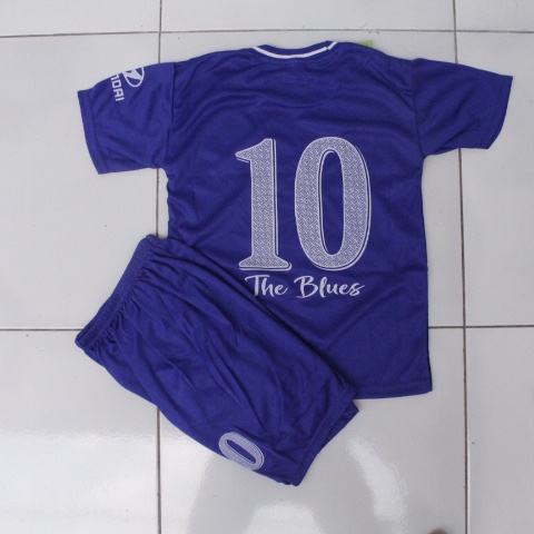 SETELAN BAJU BOLA ANAK CELSEA TERBARU USIA 0-13THN