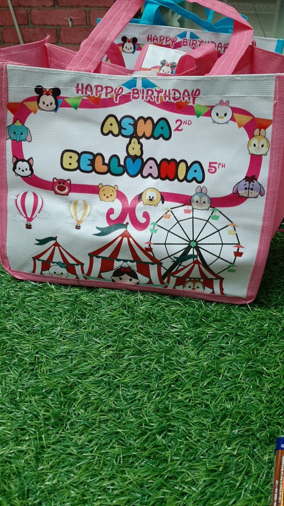 Tas Ultah Custom Bento  Uk 25  X 18 X 20 - Kualitas Bahan Tebal Dan Bagus