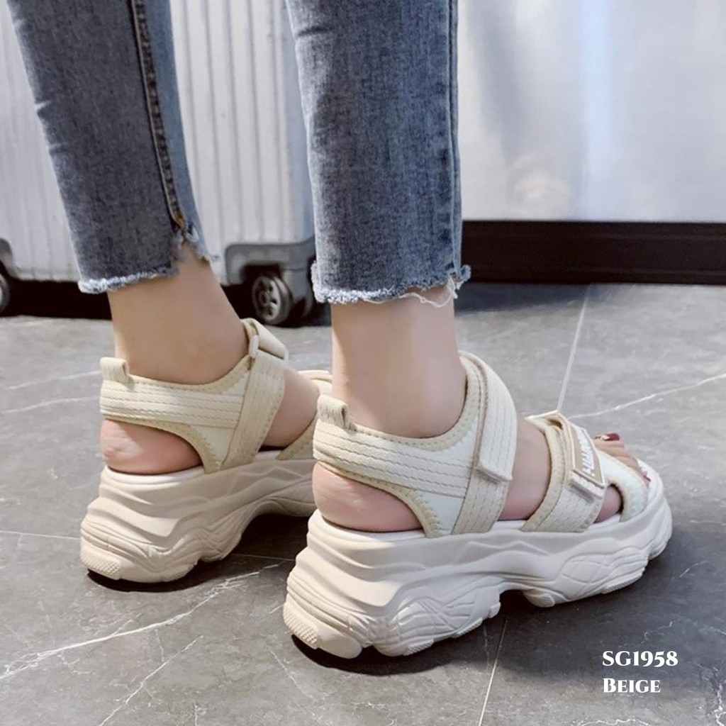 PRF RESTOCK SANDAL WEDGES WANITA SG1958