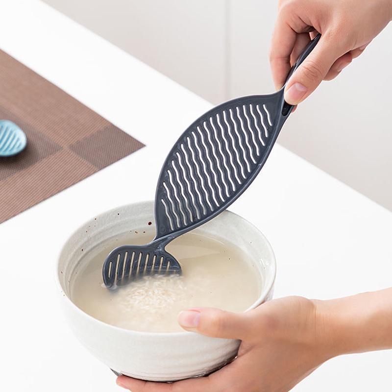 1PC Japanese-style Multifunctional Rice Panning Machine / Washing Rice Sieve / Household Sink Food Drain Rack / Spoon Filter Kitchen Colander for Kitchen