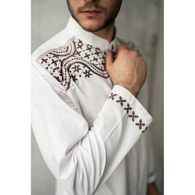 ASLAN WHITE BAJU KOKO AL ACHWAN LENGAN PANJANG WARNA PUTIH ASLAN WHITE BAJU KOKO AL ACHWAN LENGAN PANJANG WARNA PUTIH