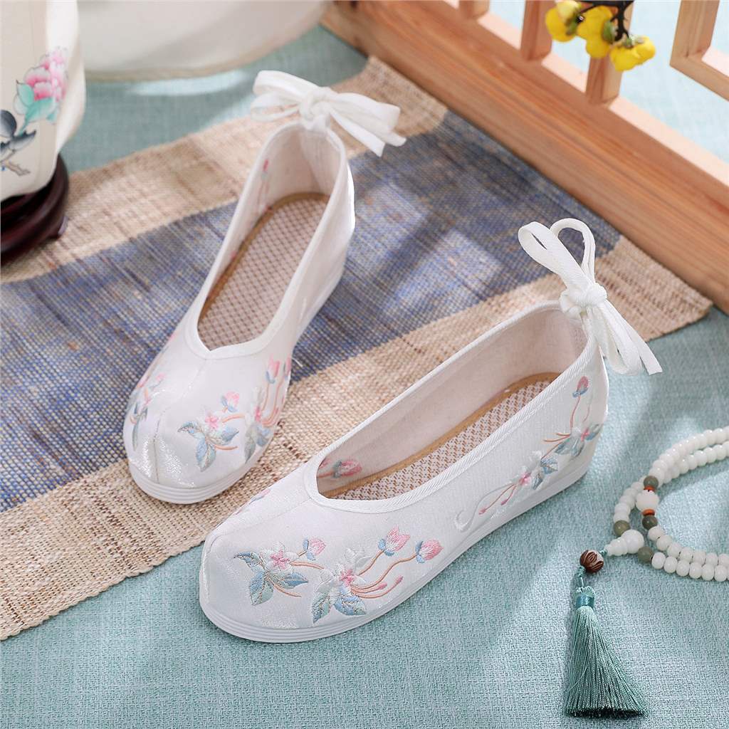 The Han-style clothing shoes original chuangming ancient style embroidered shoes Super fairy height