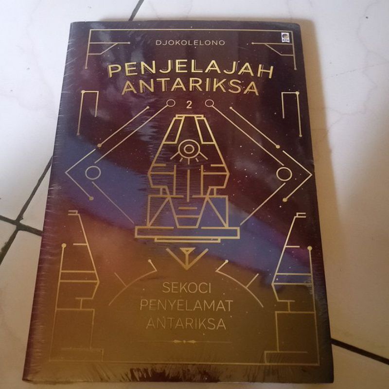 novel penjelajah antariksa 2