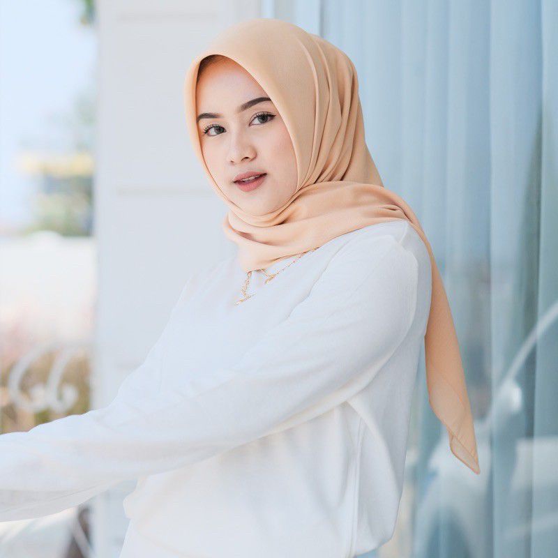 BELLA SQUARE POLLYCOTTON WARNA CREAM