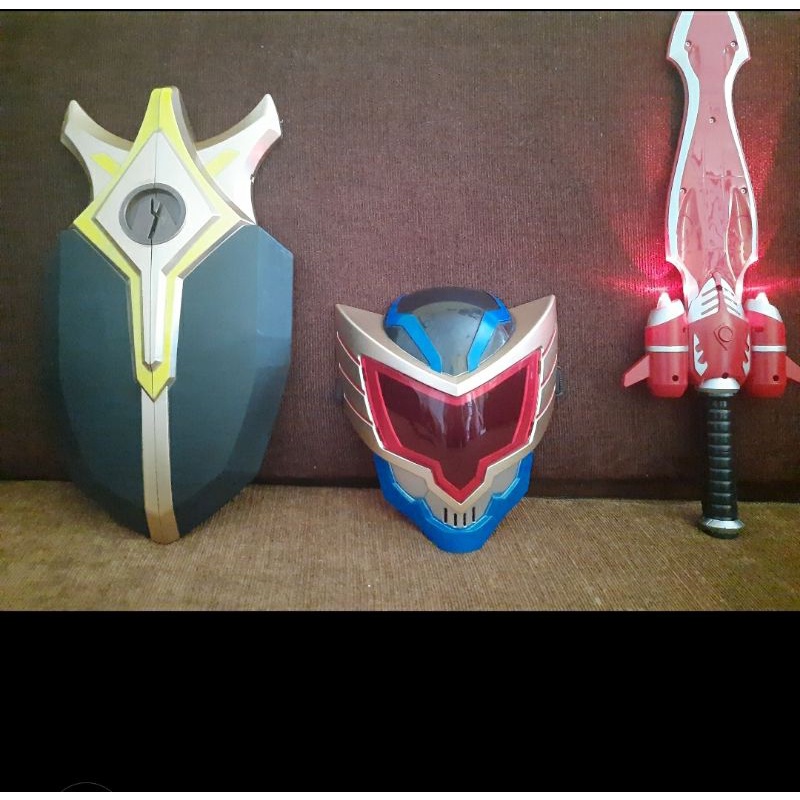 Mainan pedang tameng topeng superhero Bima x satu set