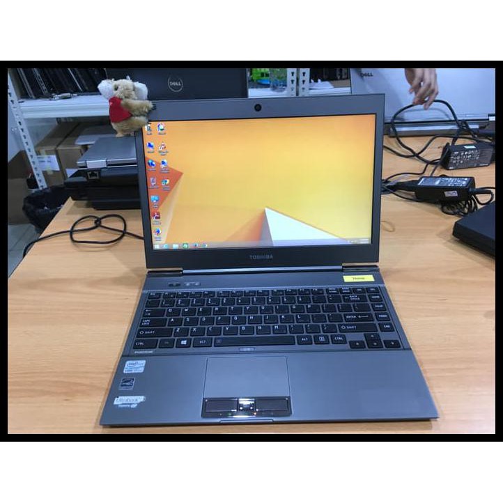 FREE ONGKIR Laptop Ultrabook Toshiba Z930 Core i7 Gen3 SSD 250GB RAM 8GB Bekas BOOM SALE