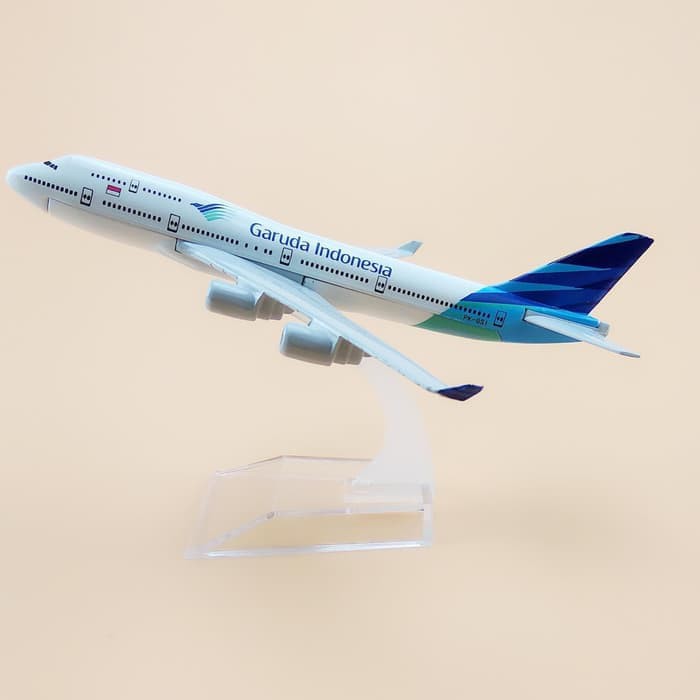 Super Murah! MINIATUR DIECAST PESAWAT GARUDA INDONESIA PAJANGAN HIASAN PESAWAT