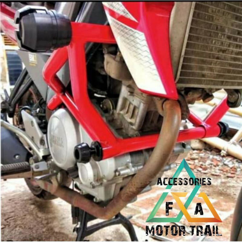 CRASHBAR VIXION NEW/CRASHBAR NVL NVA ANDVANCE 2017