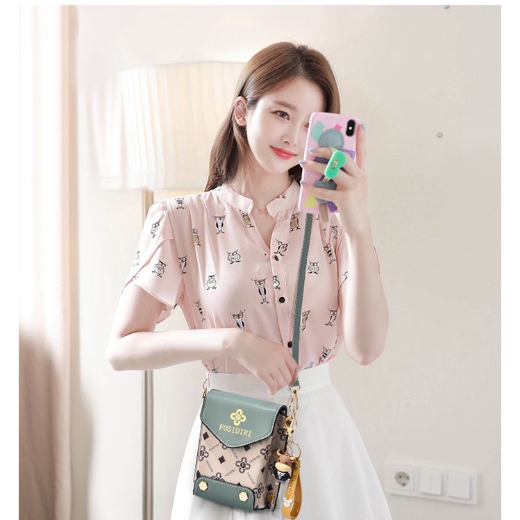 Korea Tas Bahu Bertekstur Fashion dompet Tas Messenger Wanita Mini Serbaguna bag satu bahu retro tas persegi kecil Sederhana dan bergaya Tas pundak Penting untuk perjalanan Hadiah Crossbody  Shoulder Bags