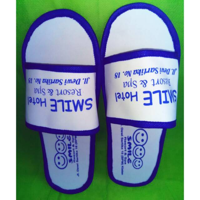 Sandal hotel bisa custom tulisan sandal. Minim 100pcs