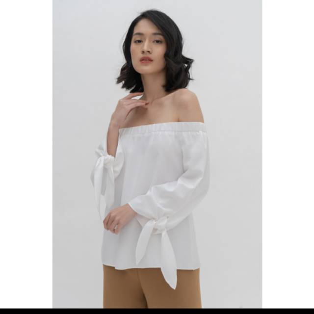 Popoluca x Patricia Stephanie