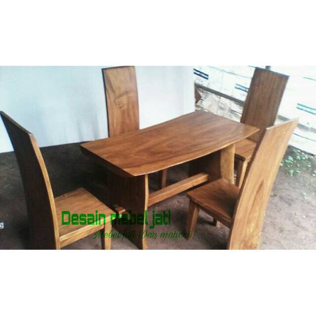 Kursi makan trembesi solid 4 kursi