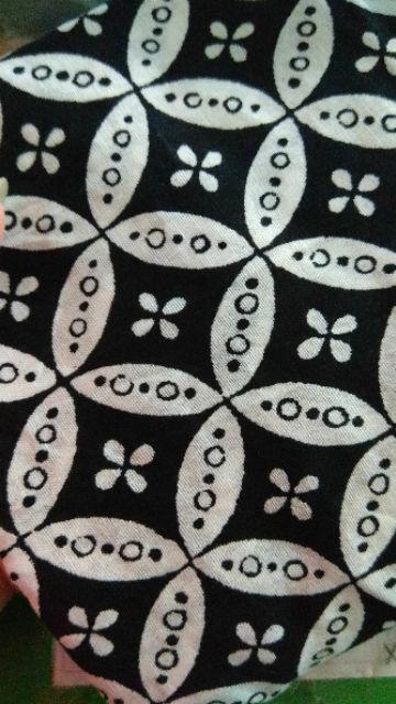 Atasan Batik Wanita Monokrom Serut Pakaian Wanita Batik Bahan Katun Adem