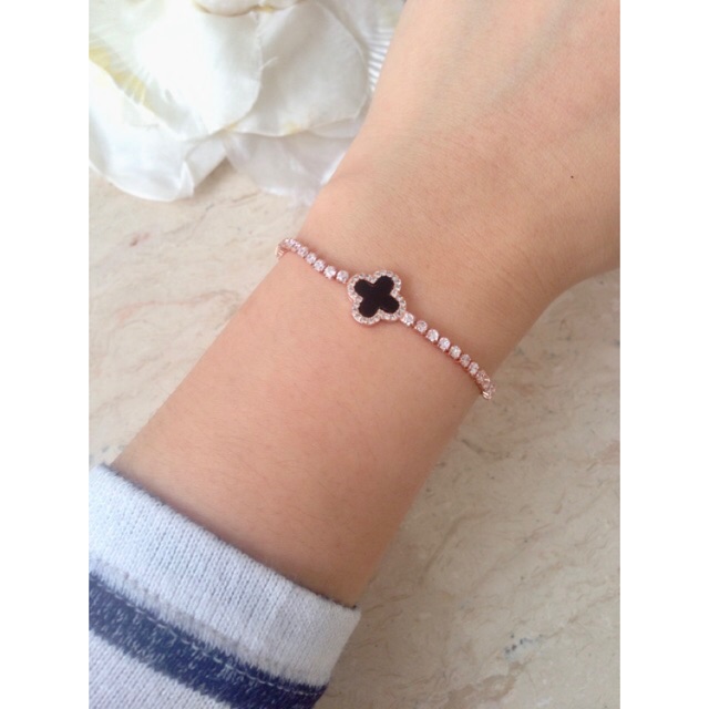 Gelang serut van cleef mata