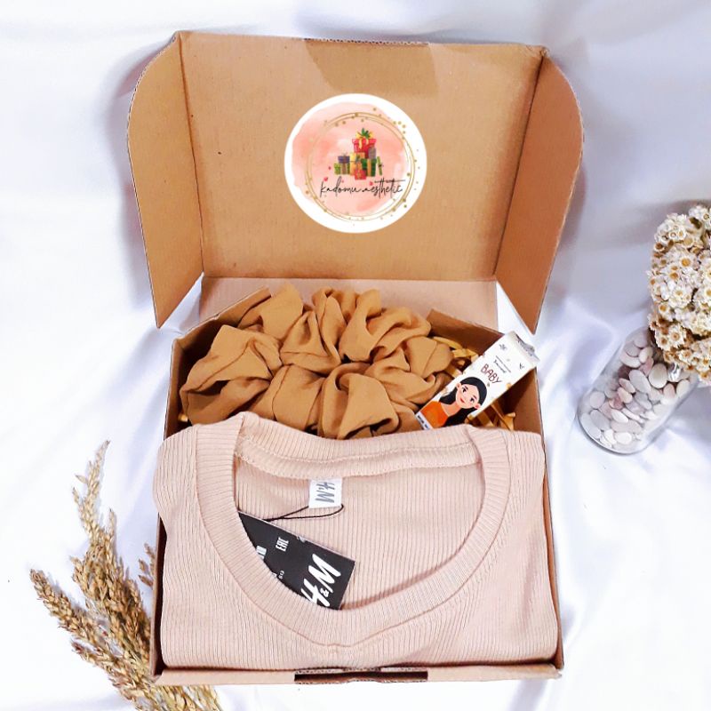 

GIFT BOX CEWEK MURAH MEWAH