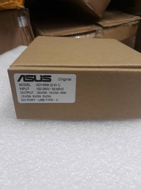 Adaptor Charger ASUS Zenbook UX370 UX370U 65W USB Type C/Adaptor Charger ASUS 20V-3.25A/15V-3A/12V-3A/9V-2A/5V-2A USB Type C