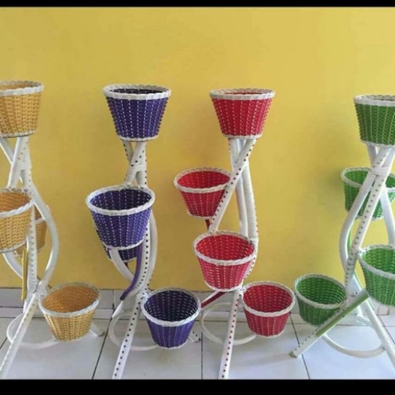 Pot Bunga Rotan Sintetis Isi 4