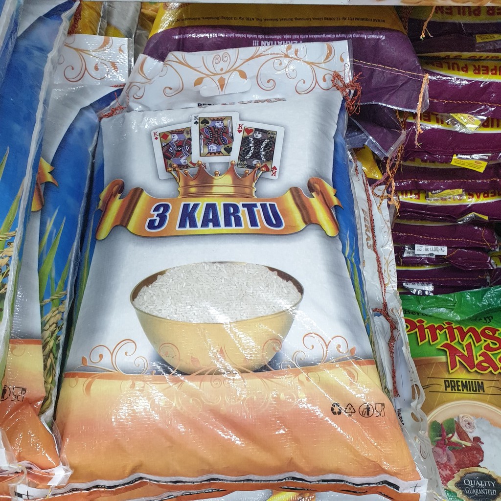 BERAS 3 KARTU PREMIUM 5KG