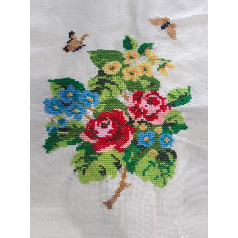 Kristik jadi Bunga dan kupu-kupu