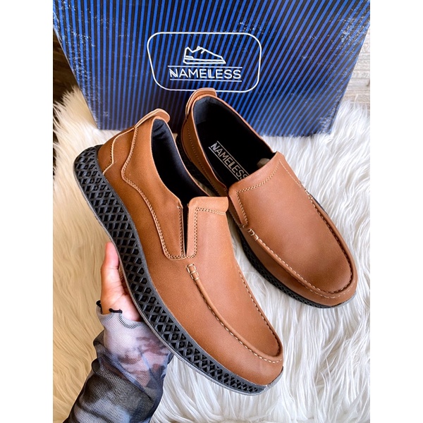 PSPGN.CO | SEPATU KASUAL PRIA BRAND NAMELESS BY ELIZABETH SIZE 39-43 0636-0035-82