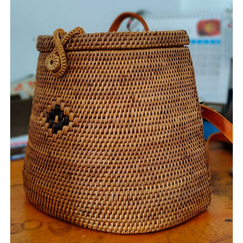 TAS ROTAN ATE ETNIK BALI LOMBOK