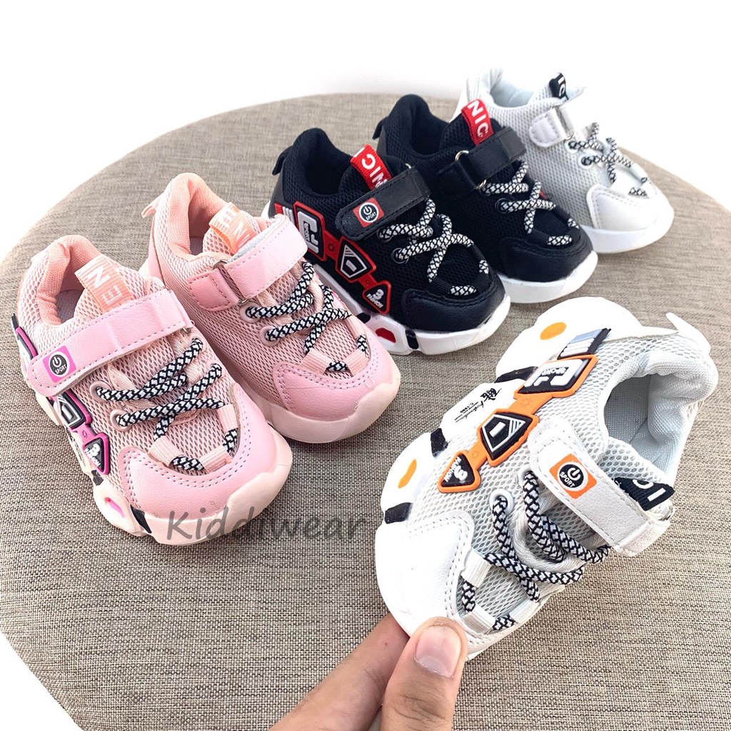 (Kiddiwear) Sepatu sneakers anak / Sepatu Anak Casual Import Usia 1-5 Tahun MBK66