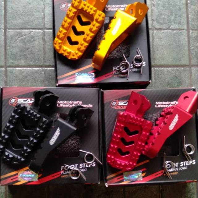 pedal depan motor klx 150 gerigi / footstep pijakan kaki motor klx 150 scarlet racing