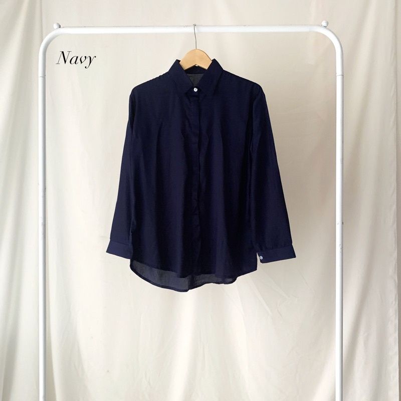 READY STOCK KEMEJA RAYON POLOS KERJA //AUDY SHIRT POLOS//KEMEJA RAYON POLOS KANCING (1KG MUAT 8PCS)