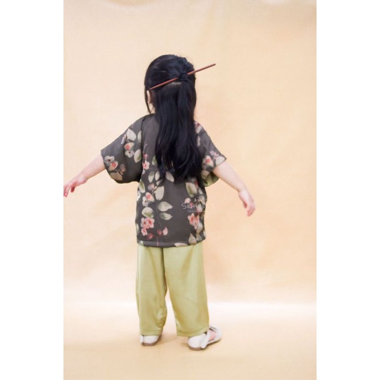 Saoirse's Aiko Set - Setelan kimono Satin celana panjang anak perempuan balita