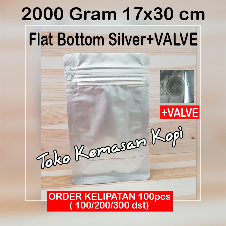 

KEMASAN KOPI 1000 GR FLAT BOTTOM SILVER 2000+ZIPPER+VALVE (175X300X80X80MM)