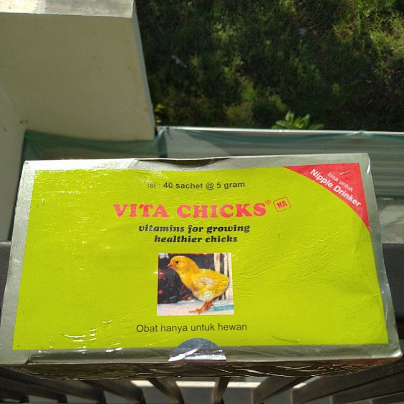 vita chick 5 g kemasan box isi 40 pcs, harga/ sachet vitacik vitacik vita chikcs