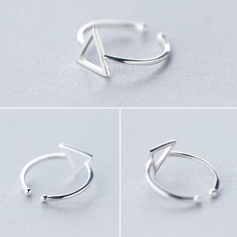 Cincin Silver Motif Segitiga Geometri Adjustable Kreatif untuk Wanita