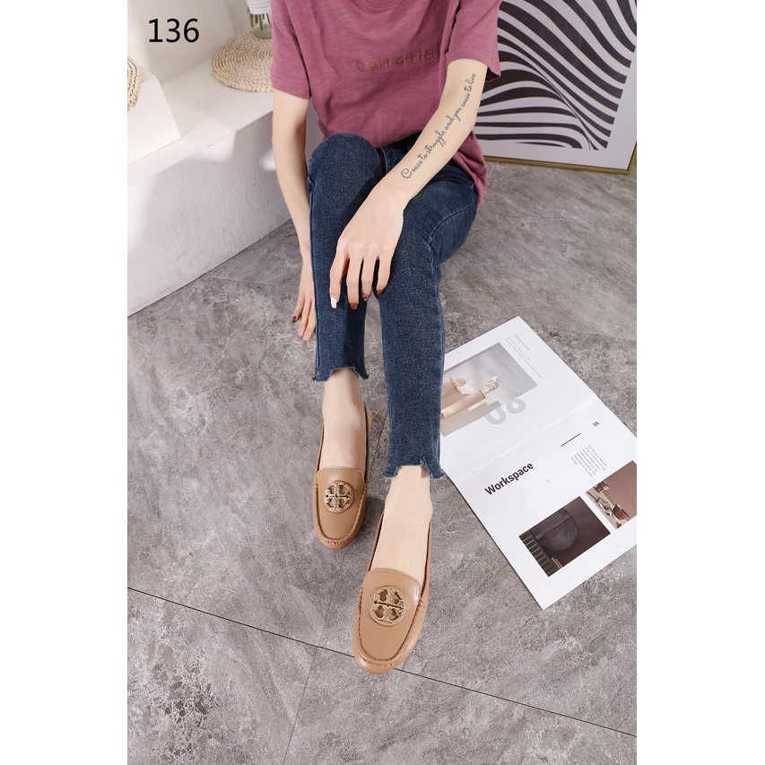 Logo Leather Driver Moccasin Flats #136