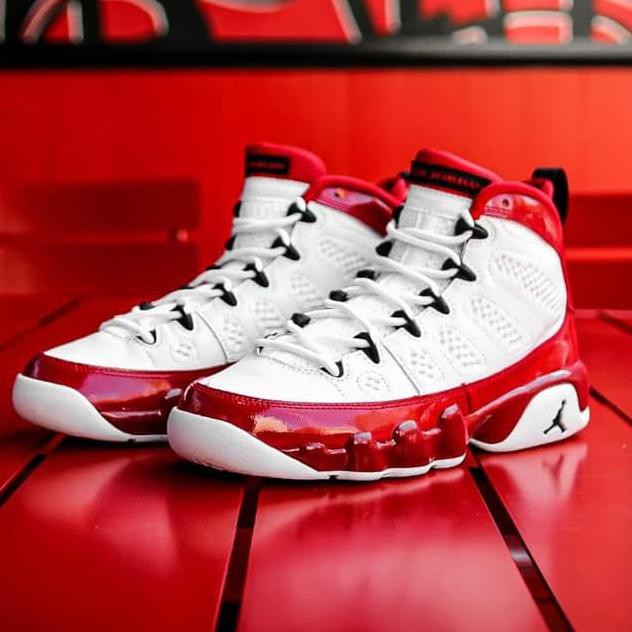 retro 9 all red