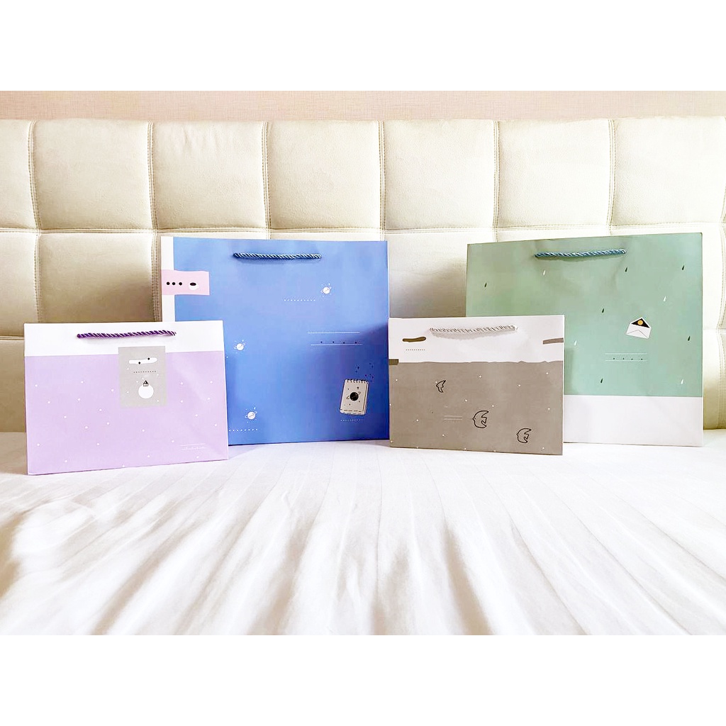 

Paper Bag motif Mail Notes / Tas Kado / Shopping Bag / Tas Souvenir